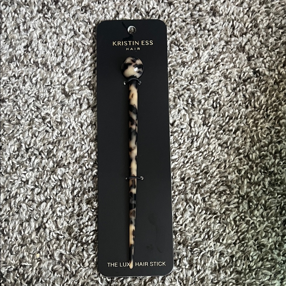 Kristin Ess Tortoiseshell Luxe Hair Stick in Cream & Black